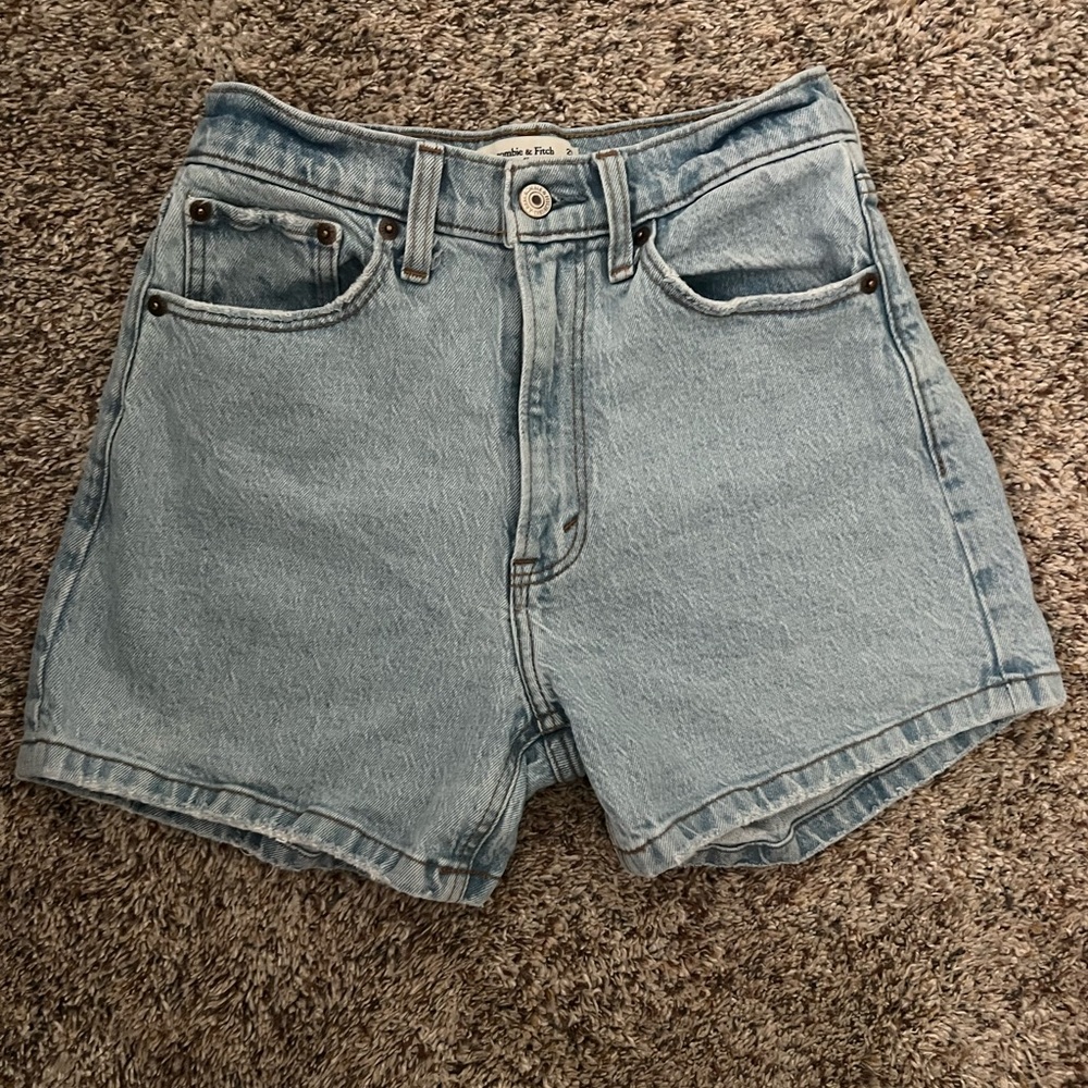 Abercrombie & Fitch Mom Shorts
